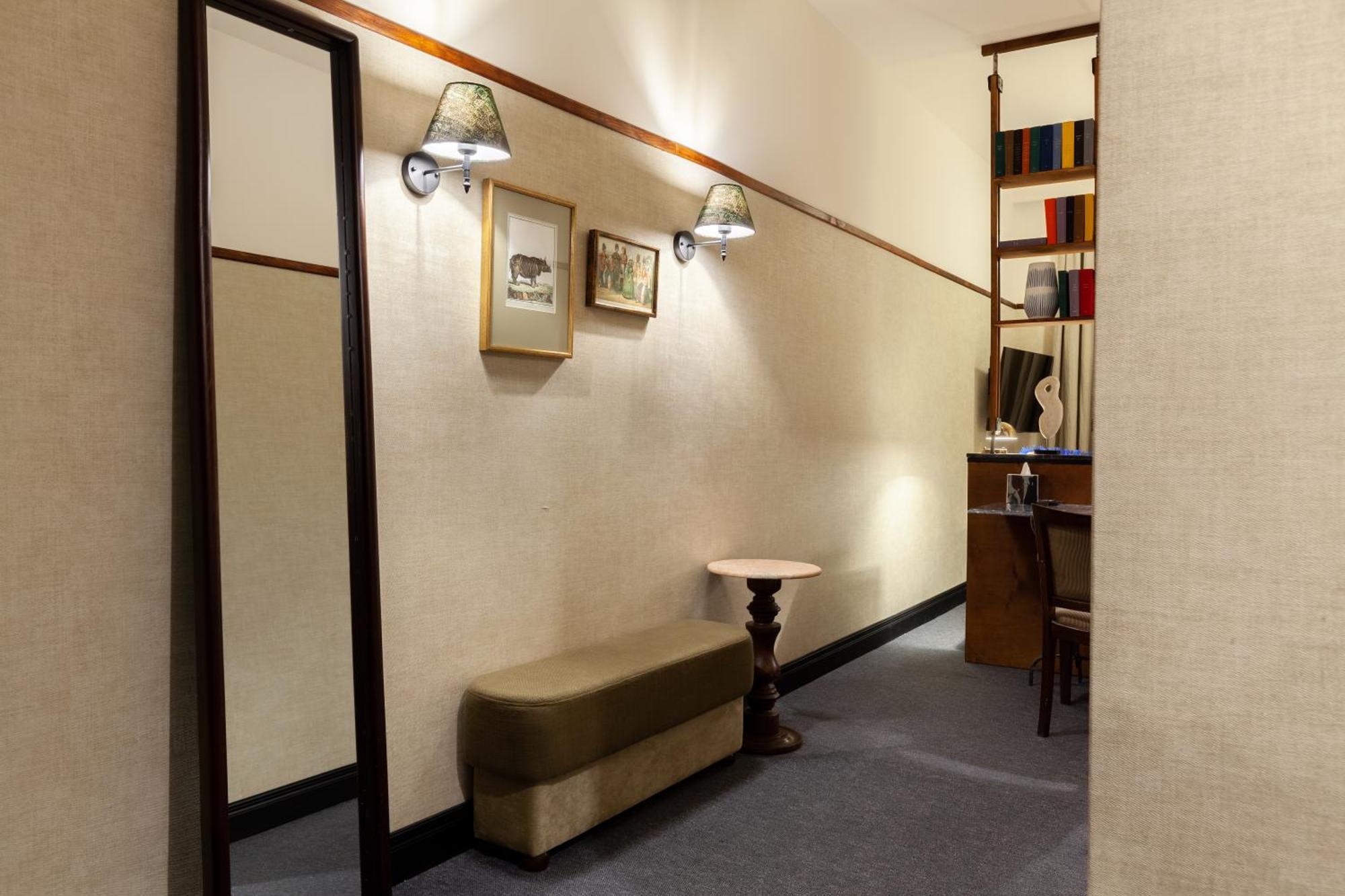 Communal Hotel Kutaisi Eksteriør billede