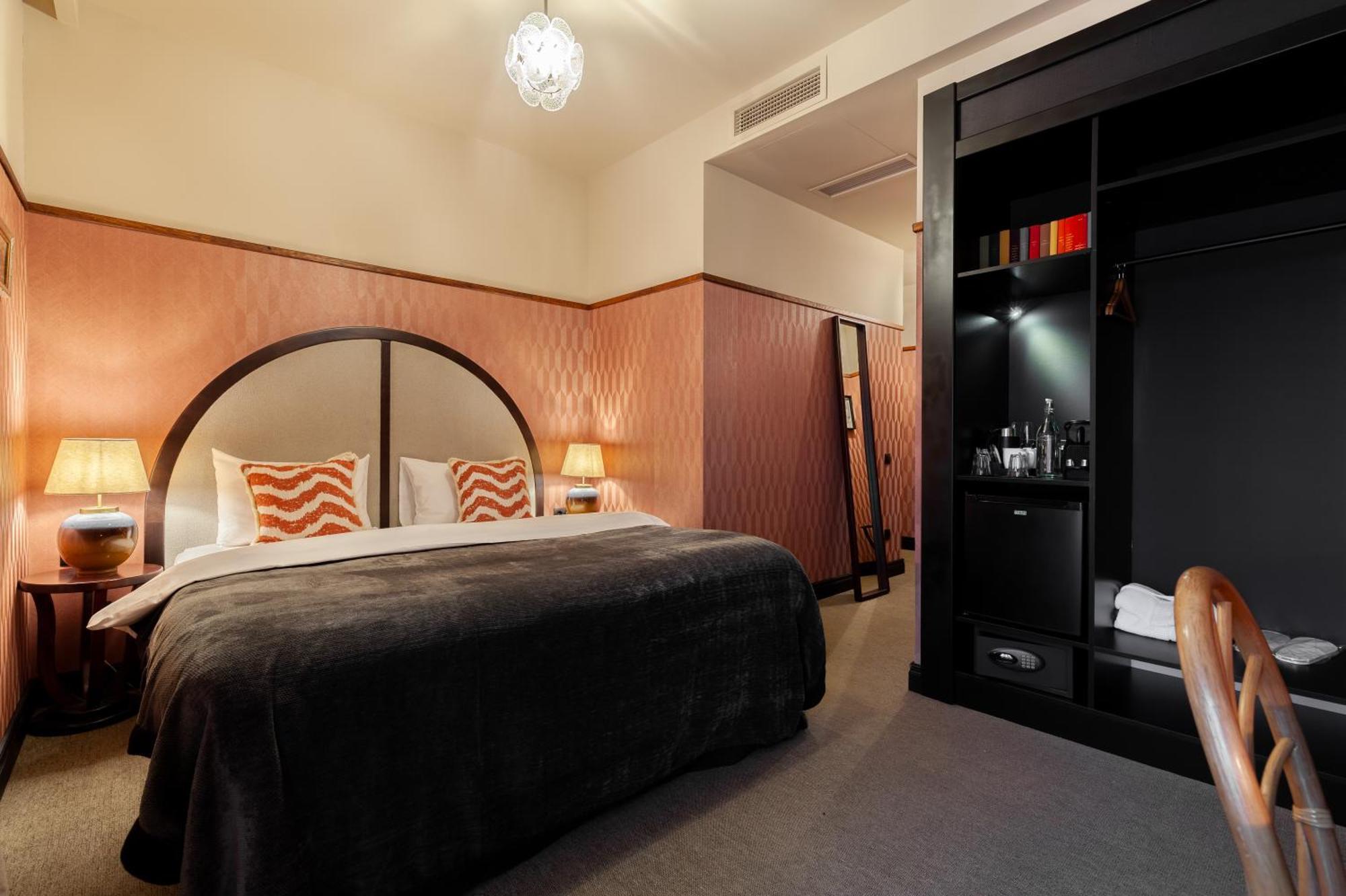 Communal Hotel Kutaisi Eksteriør billede