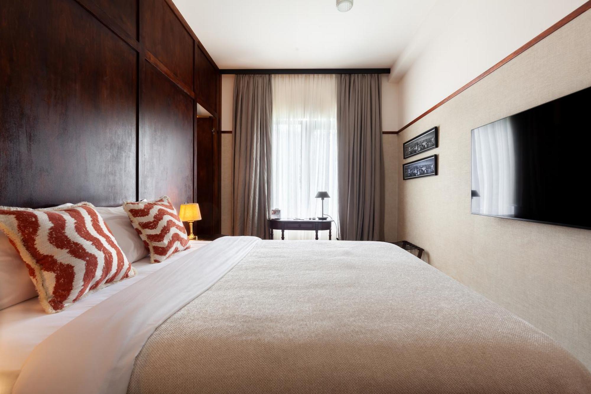 Communal Hotel Kutaisi Eksteriør billede